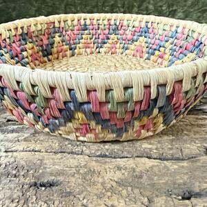 Handmade Mexican Palm Basket Colorful Boho Woven Folk Art Bowl Tray 11” Vintage